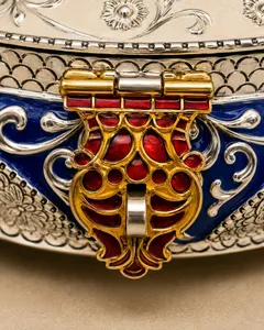 Neelkamal closeup 2